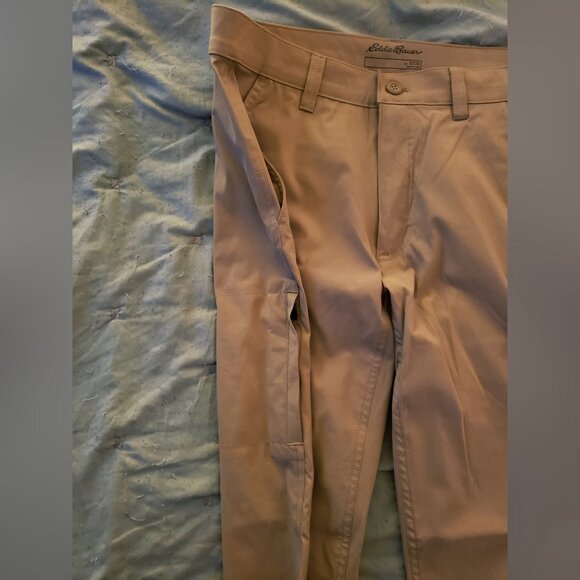 Eddie Bauer Men's Horizon Guide Chino Pants - Slim (32x30, Light Khaki) - Picture 4 of 11